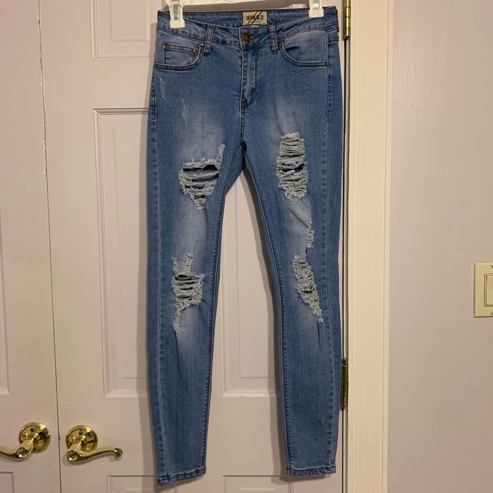 Size 1 high waisted ripped skinny jeans